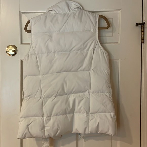 Gap white puffer vest XS - Picture 5 of 6